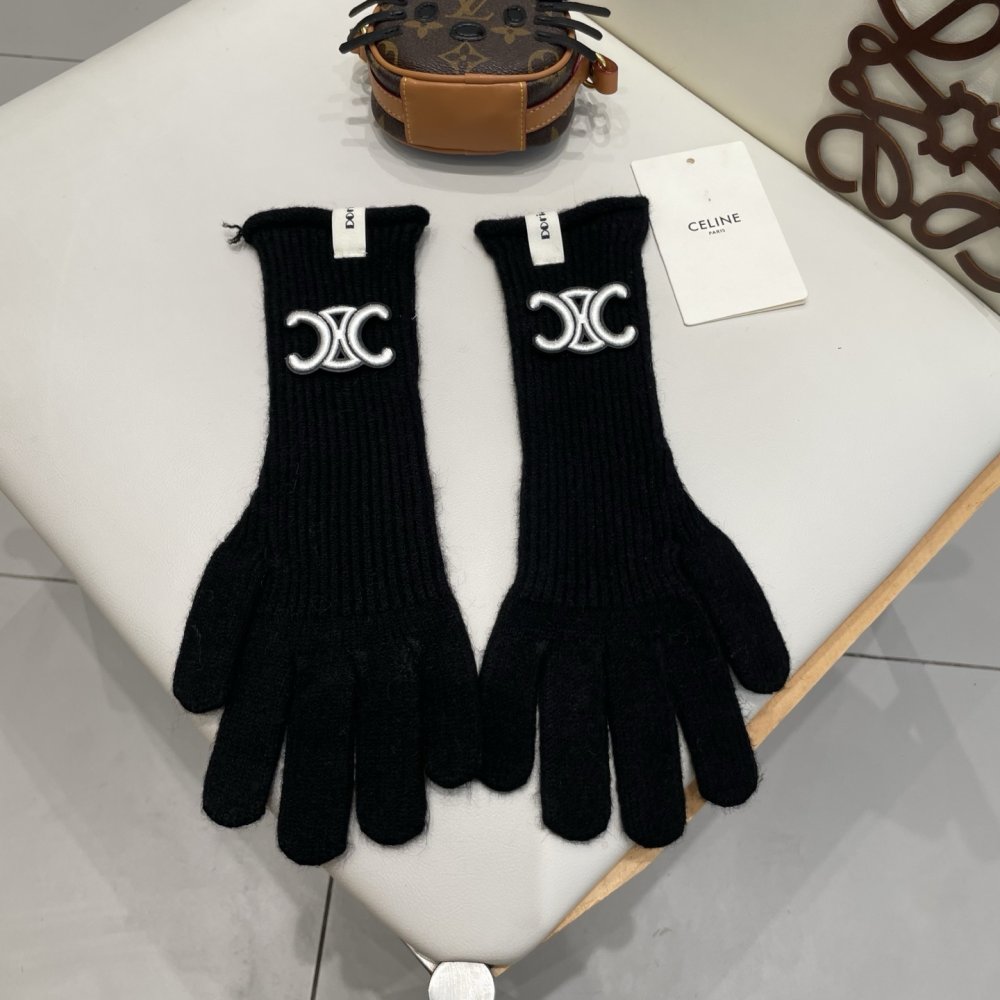 Gloves woolen women's