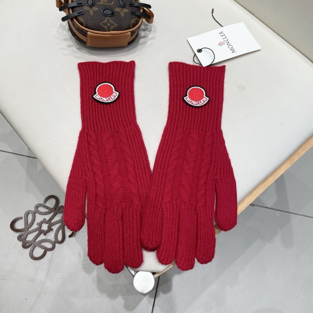 Gloves woolen women's