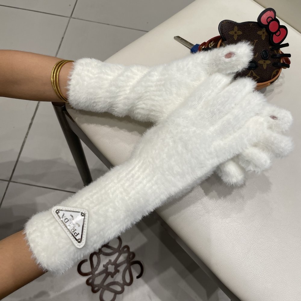 Gloves woolen women's фото 2