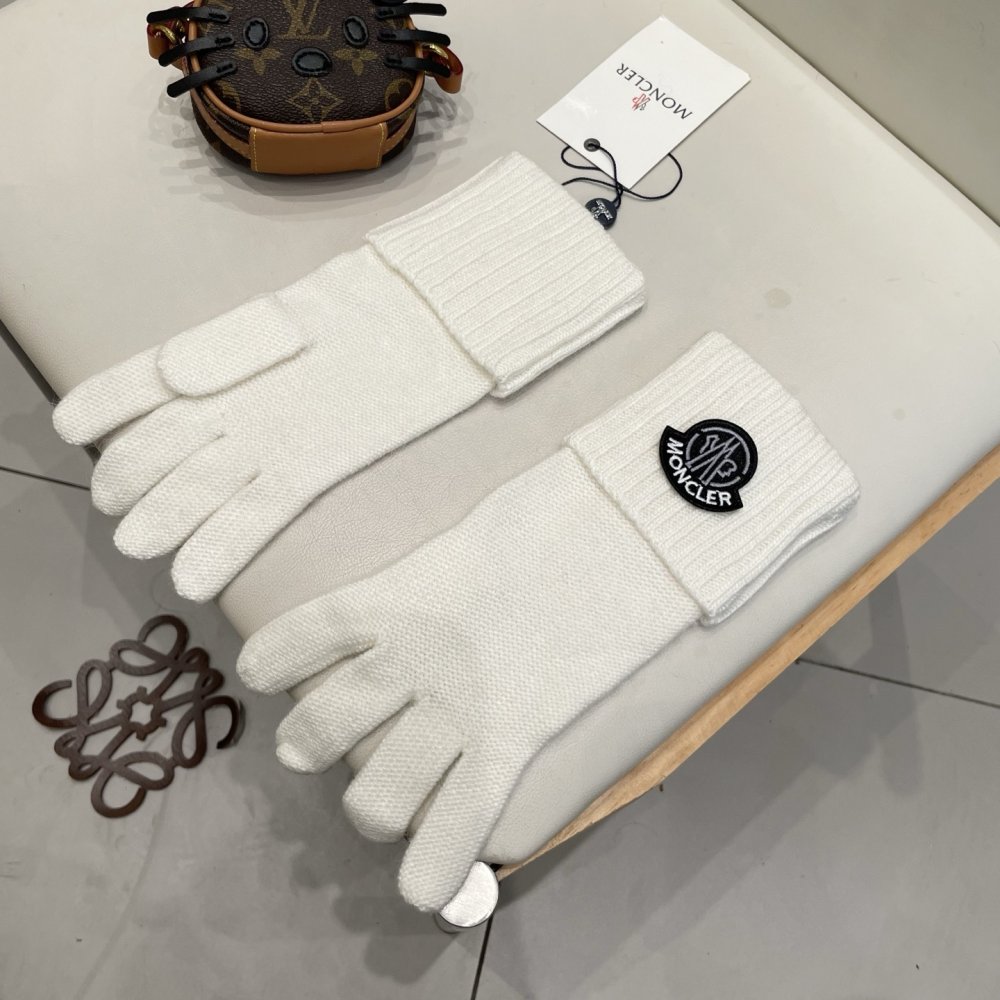 Рукавички вовняні жіночі фото 2