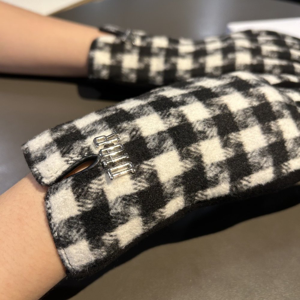 Перчатки шерстяные женские фото 3