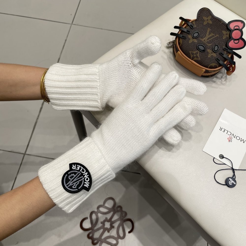 Рукавички вовняні жіночі фото 7