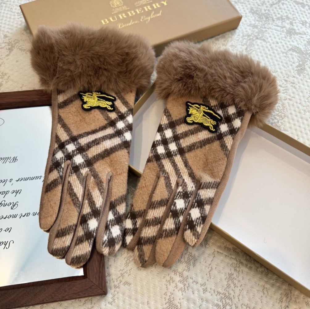 Gloves woolen women's фото 9