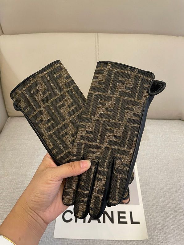 Перчатки женские фото 3