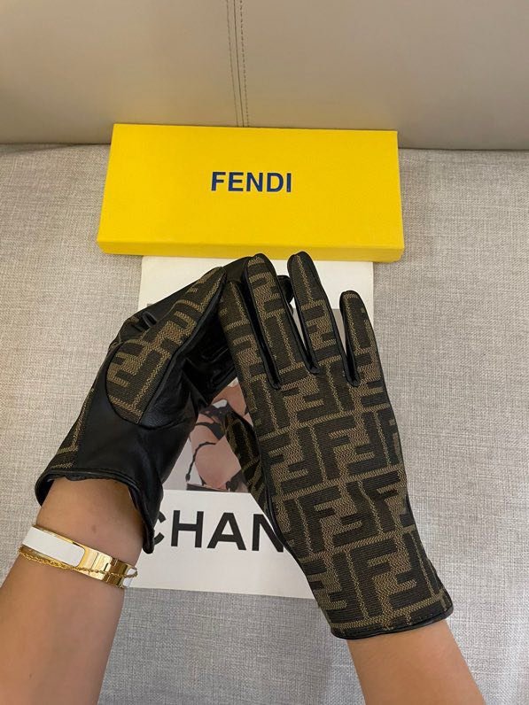 Перчатки женские фото 5