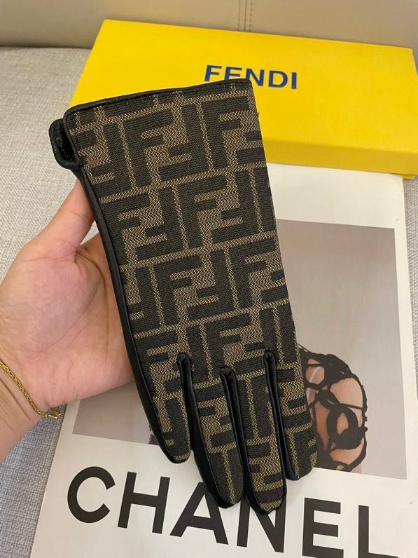 Перчатки женские фото 7