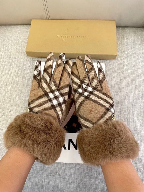 Перчатки женские фото 8