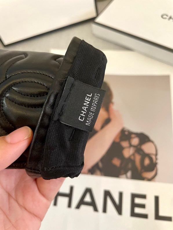 Перчатки женские фото 8