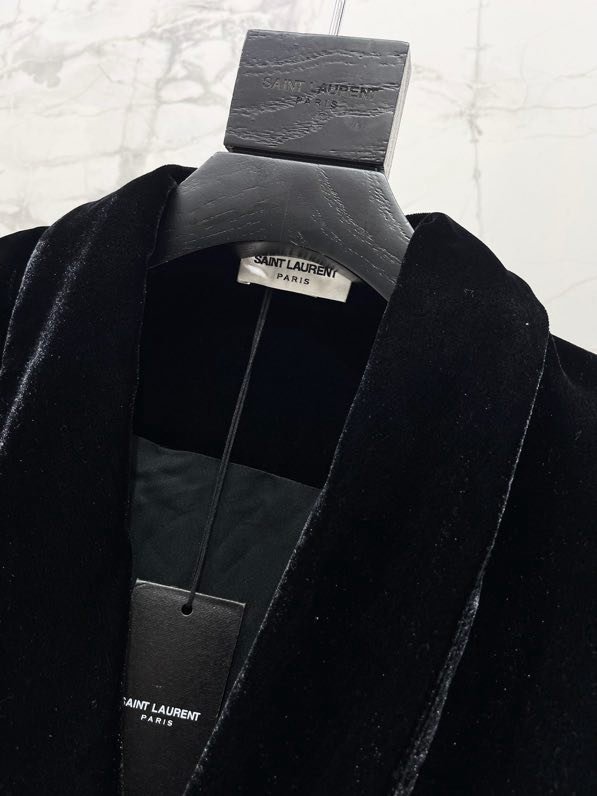 Пиджак бархатный фото 3