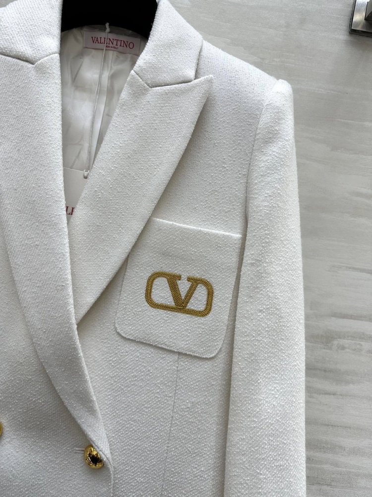 A jacket white female фото 6