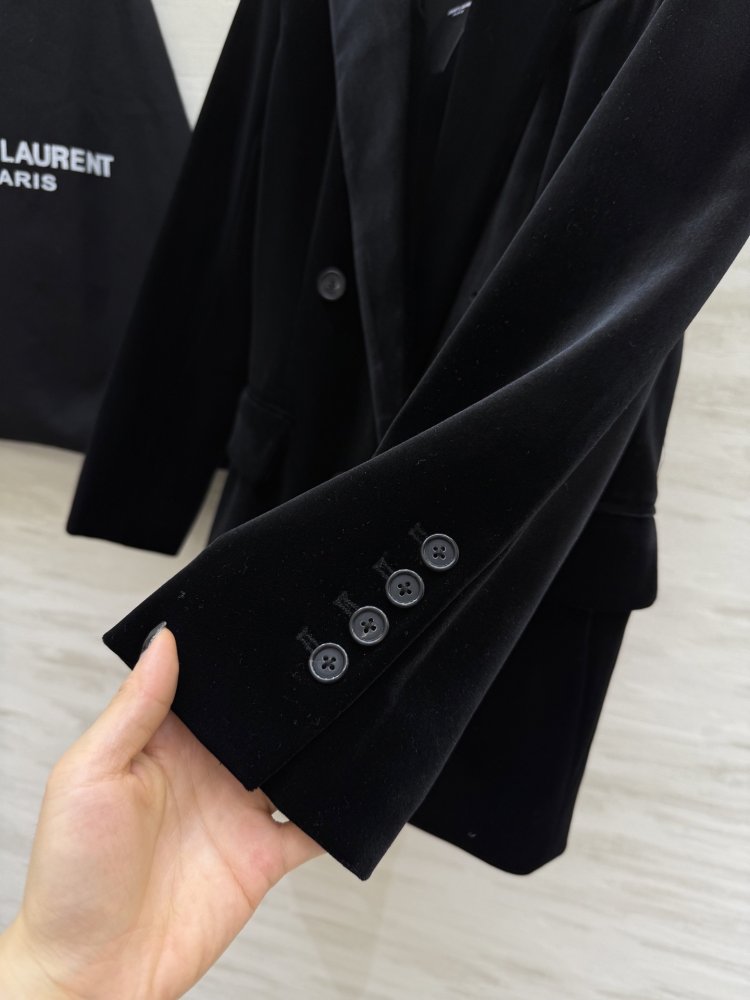 Пиджак двубортный женский фото 6