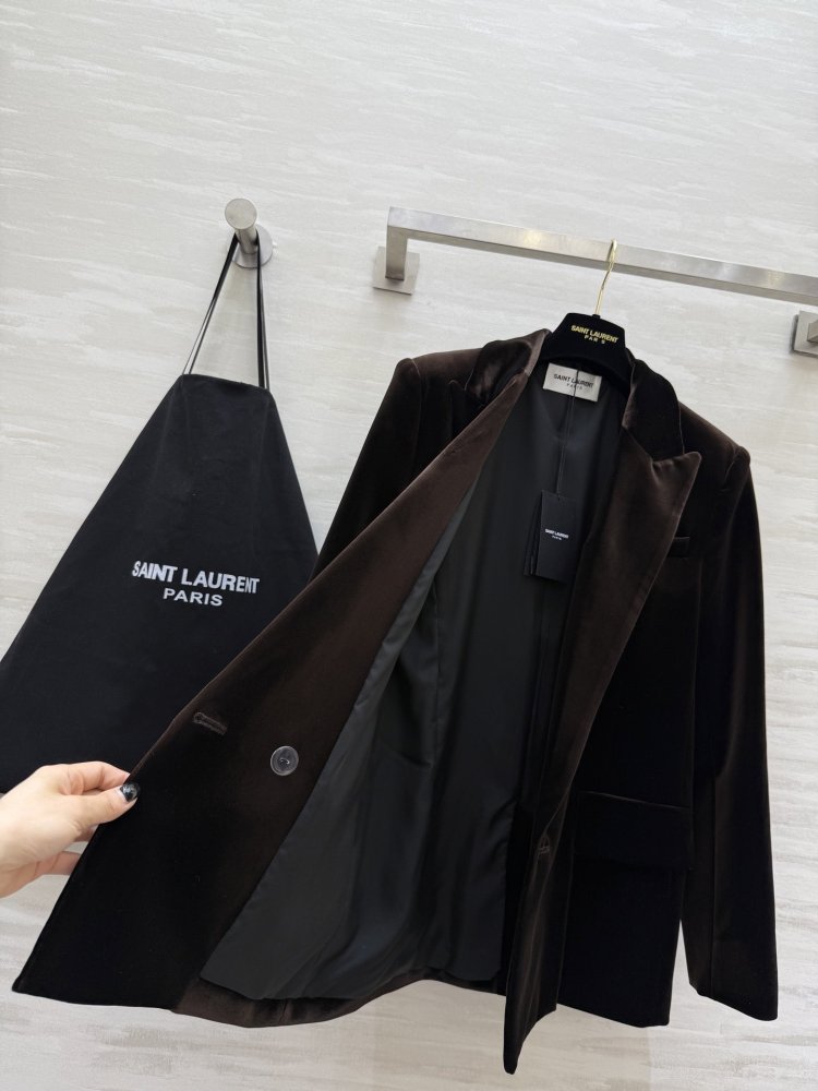 Пиджак двубортный женский фото 9