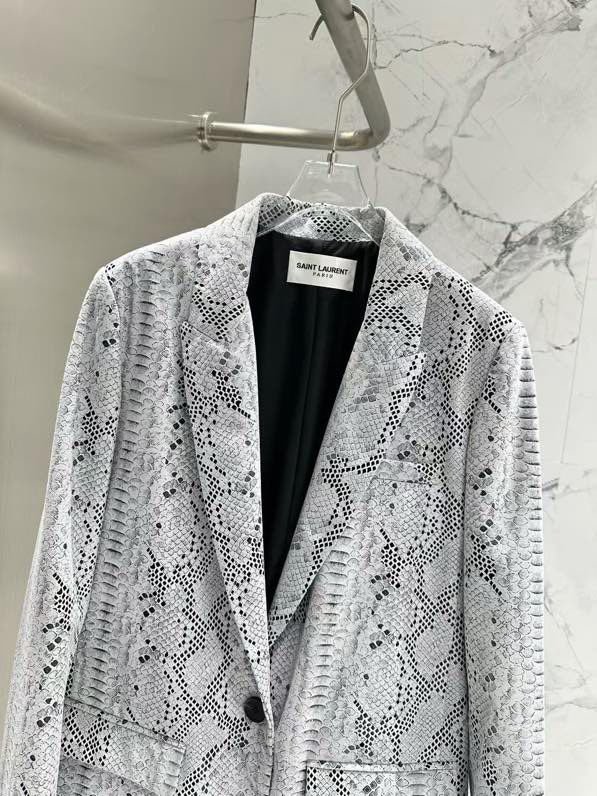 Пиджак кожаный женский фото 9