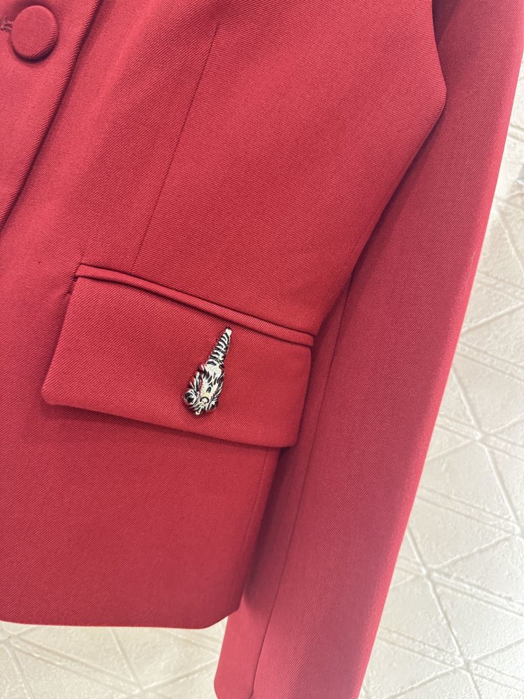 Пиджак красный женский фото 5