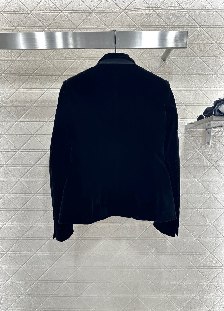 Піджак на однією гудзика жіночий фото 2