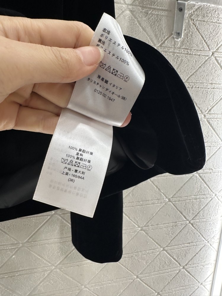 Піджак на однією гудзика жіночий фото 9