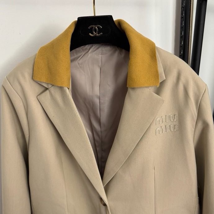 Пиджак приталенного кроя фото 2