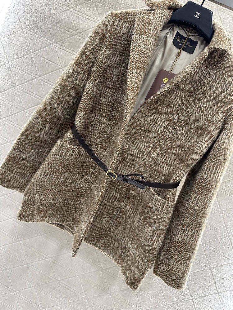 Пиджак с лацканами и поясом фото 5