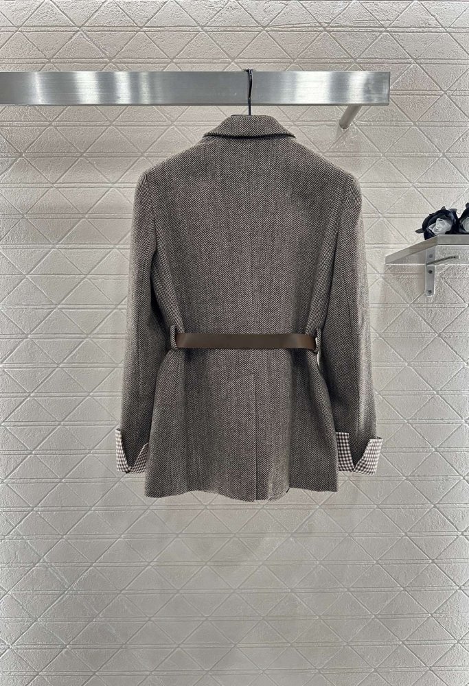 Пиджак с поясом женский фото 2