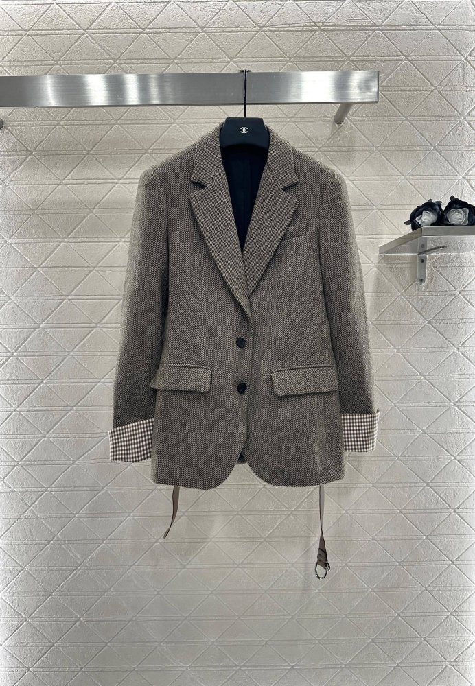 Пиджак с поясом женский фото 3