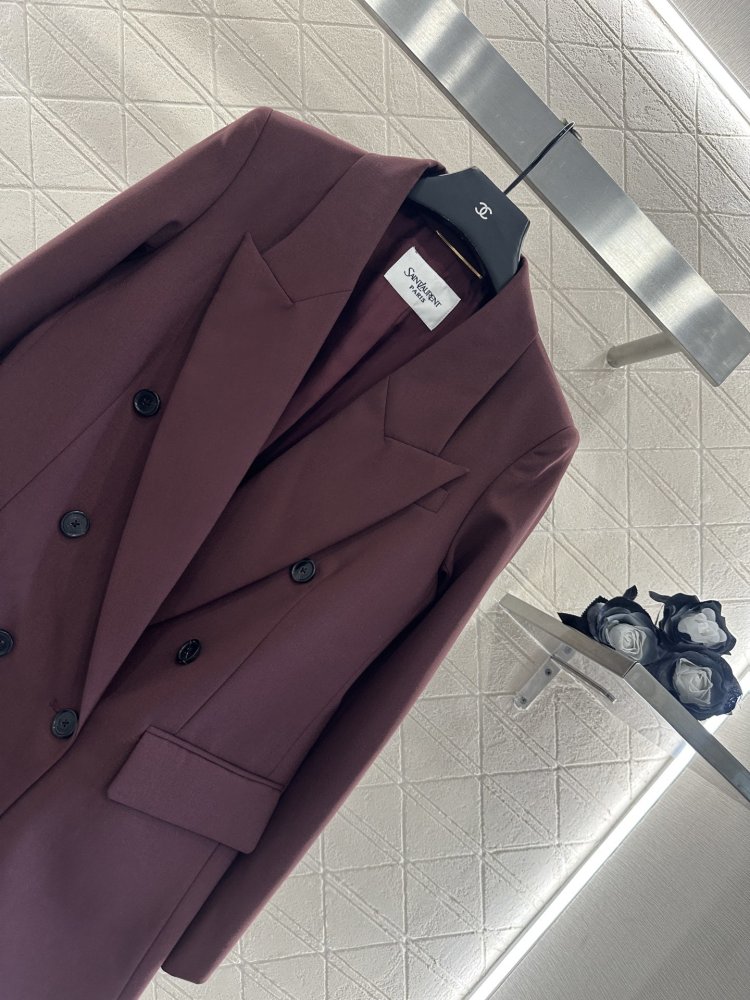 Піджак з прямими плечима і двубортными лацканами жіночий фото 3