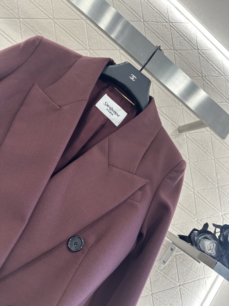 Піджак з прямими плечима і двубортными лацканами жіночий фото 6