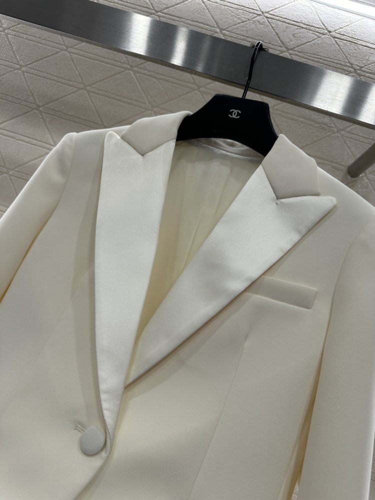 Пиджак средней длины с отворотами фото 8