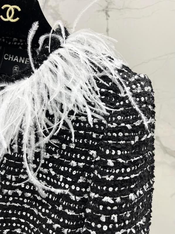 Піджак твідовий з обробкою з страусиних пір'я фото 5