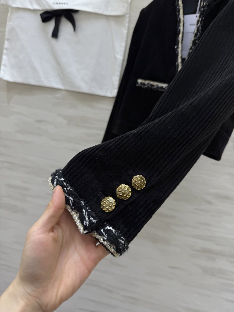 Піджак вельветовий жіночий фото 4