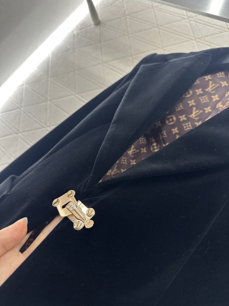 A jacket female velvet фото 5