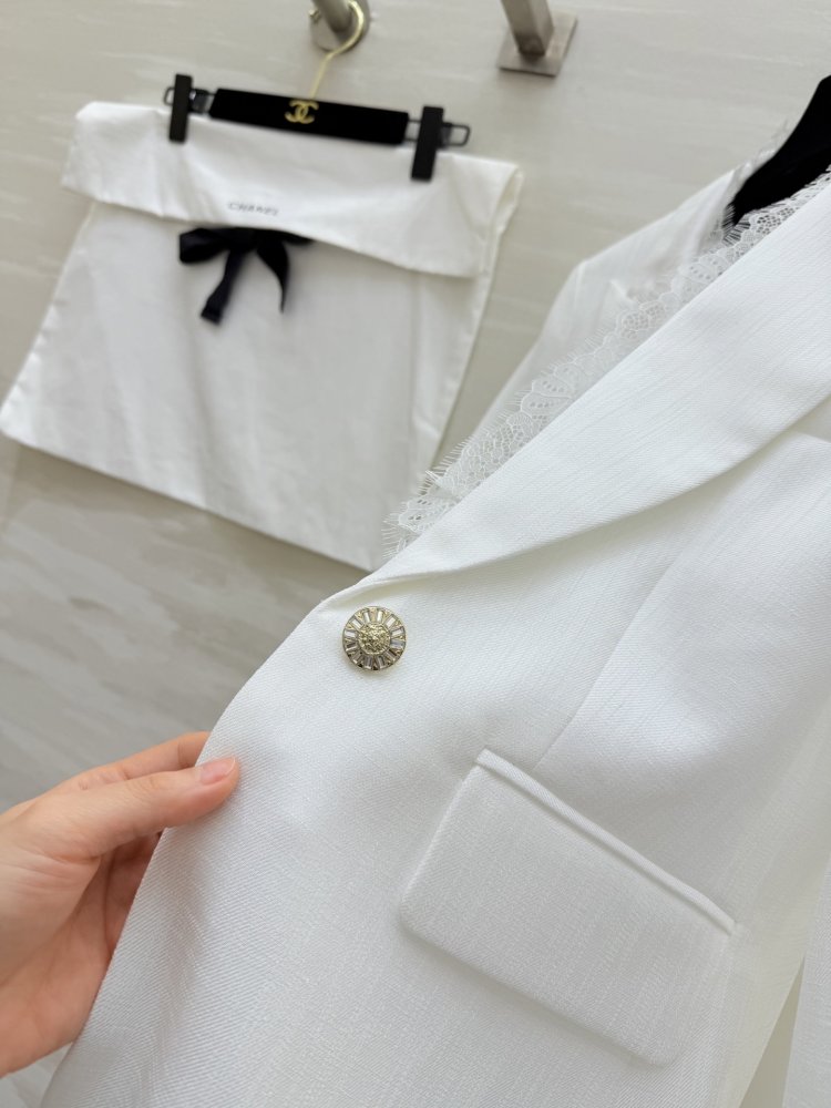 Піджак жіночий білий з мереживний обробкою фото 8