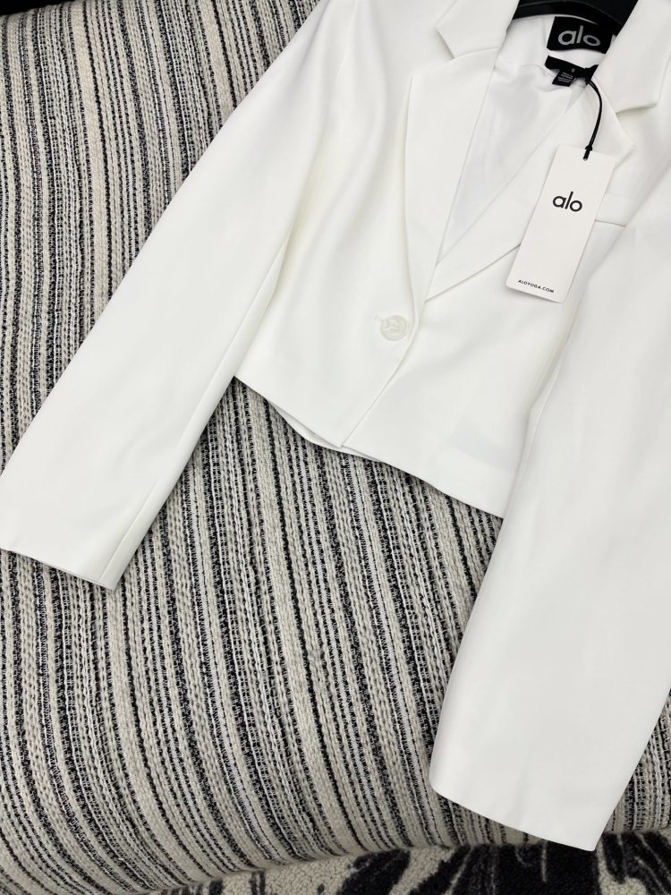 Пиджак женский белый фото 4