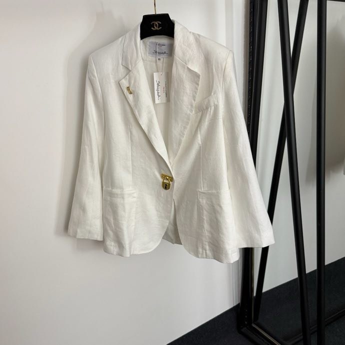 A jacket female from long sleeves