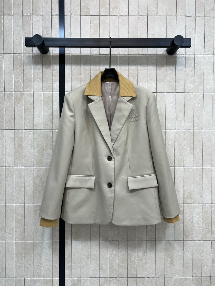 Пиджак женский