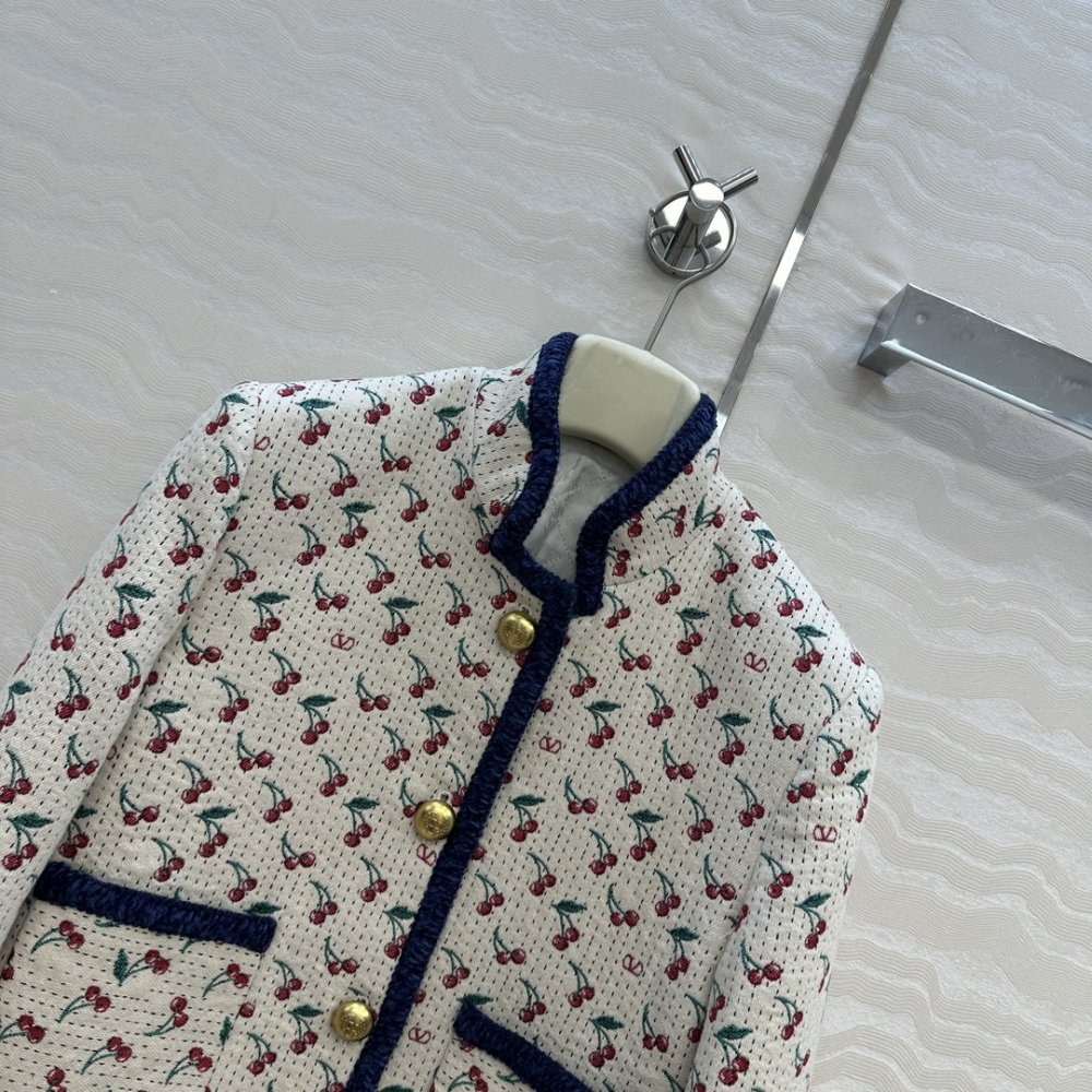 A jacket female фото 2