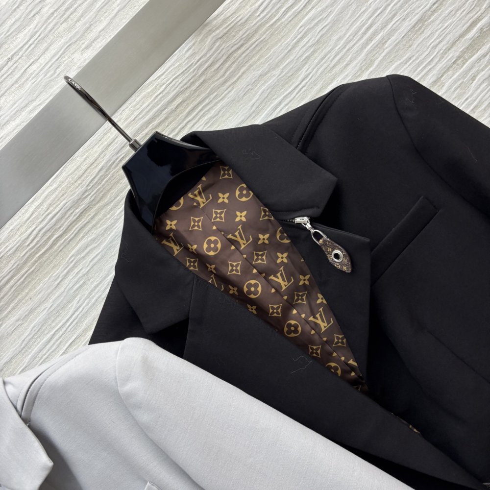 A jacket female фото 2