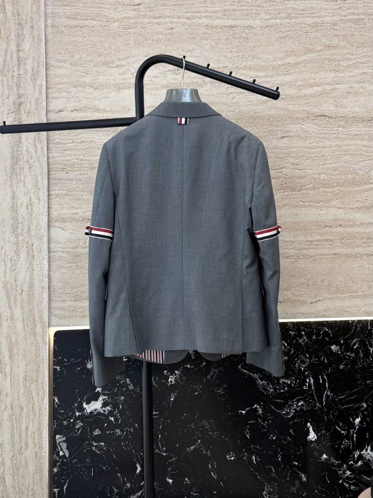 A jacket female фото 2