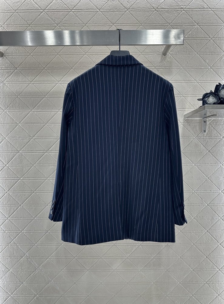 A jacket female фото 2