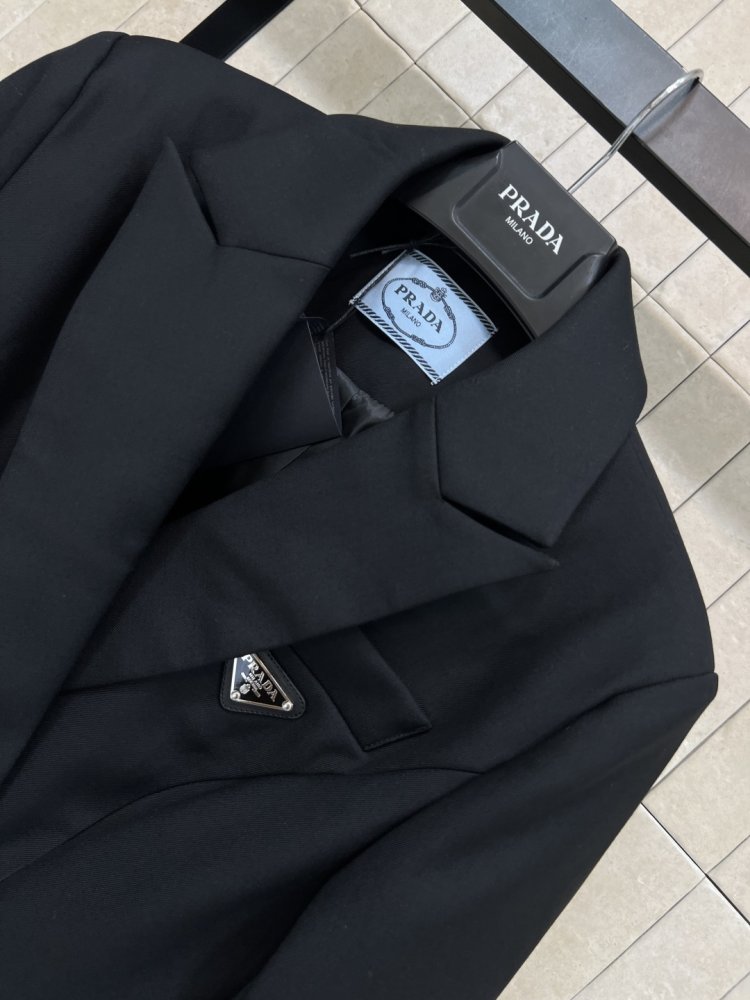 A jacket female фото 2