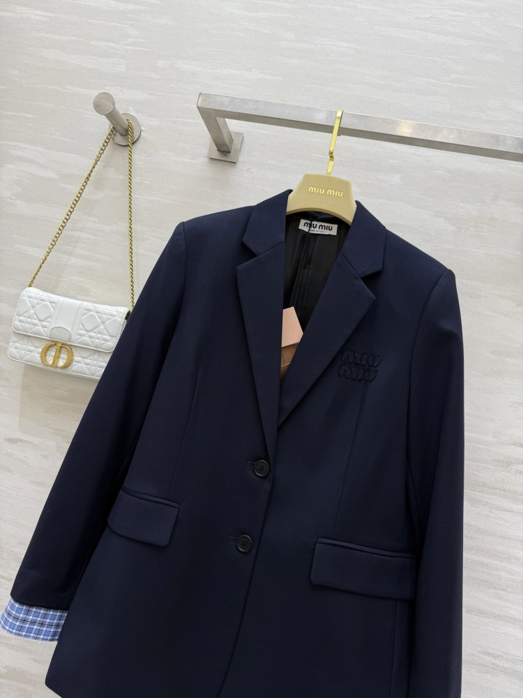 A jacket female фото 2