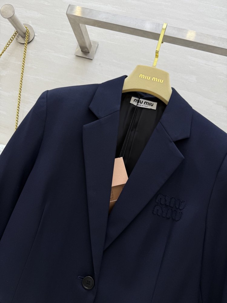 A jacket female фото 3