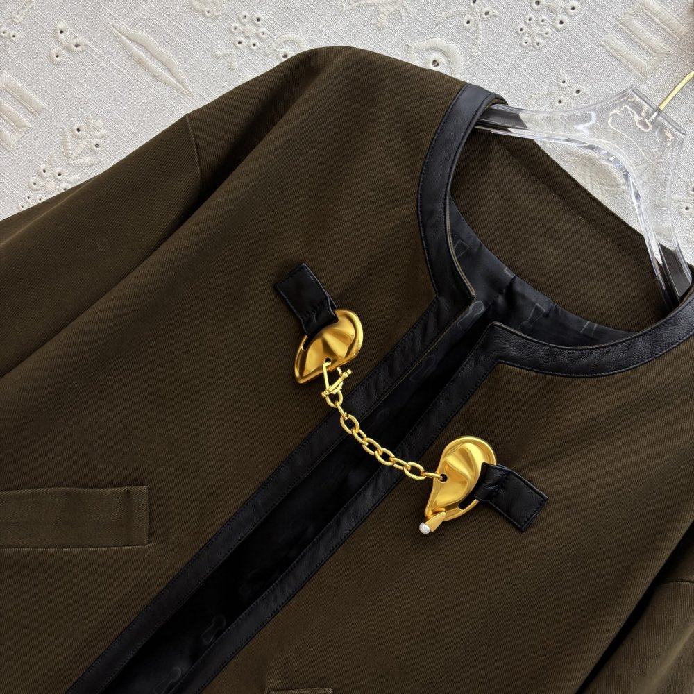 A jacket female фото 3