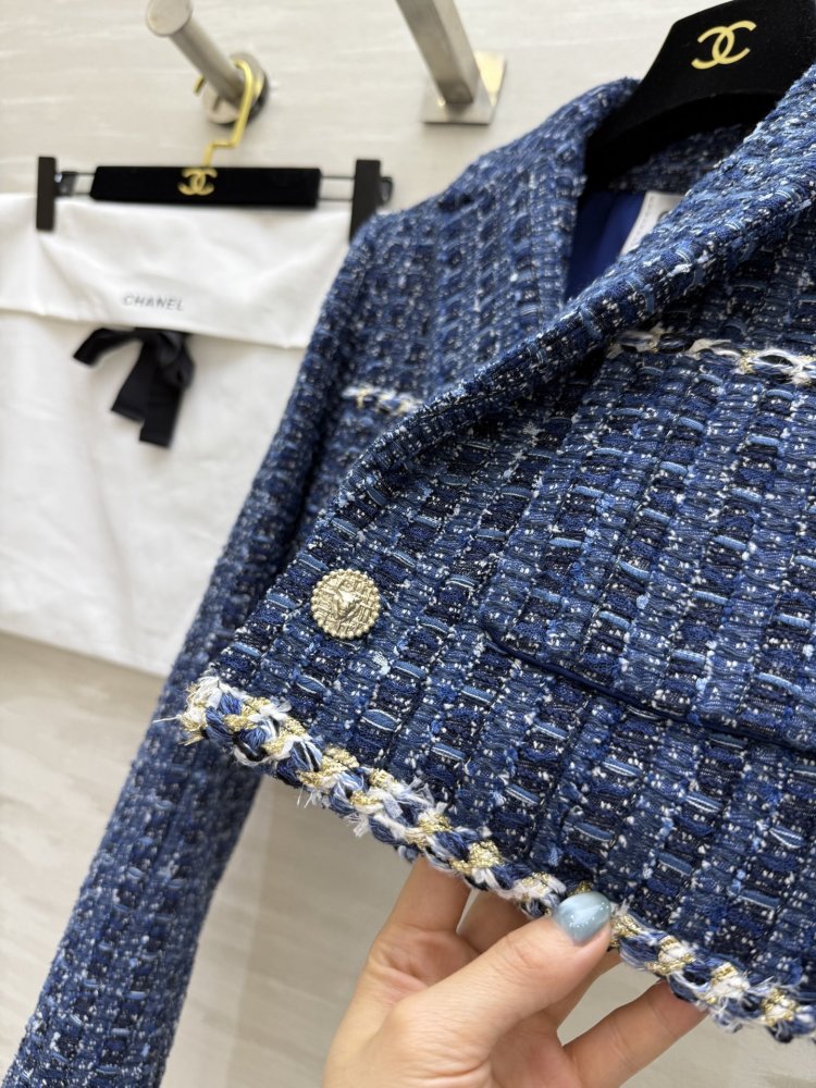 A jacket female фото 3