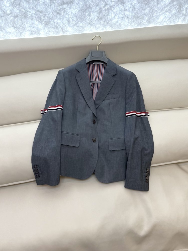 A jacket female фото 3