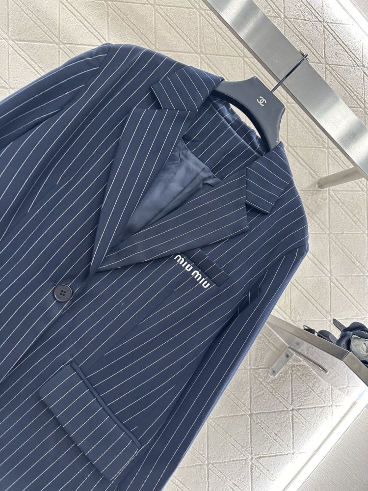 A jacket female фото 3