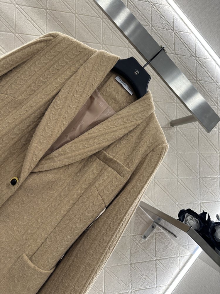 A jacket female фото 3