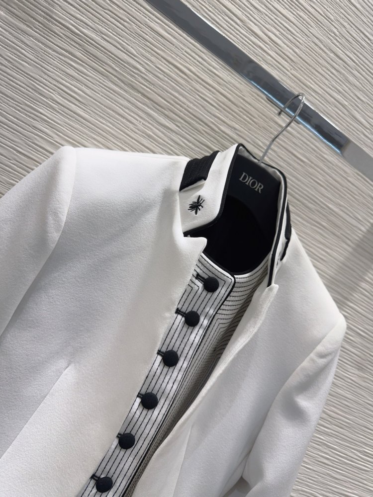 Пиджак женский фото 3