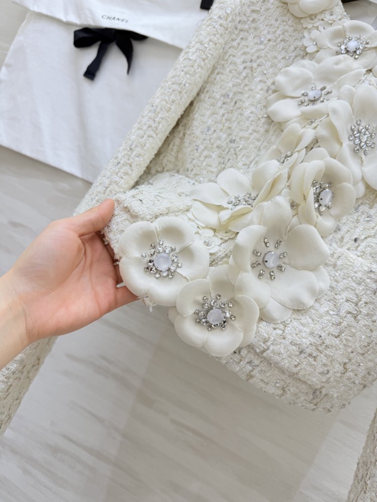 A jacket female фото 3