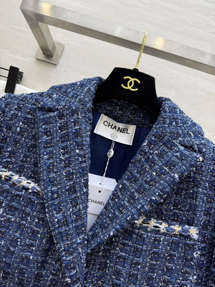 A jacket female фото 4