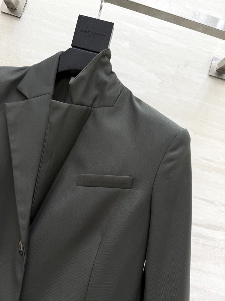 A jacket female фото 4